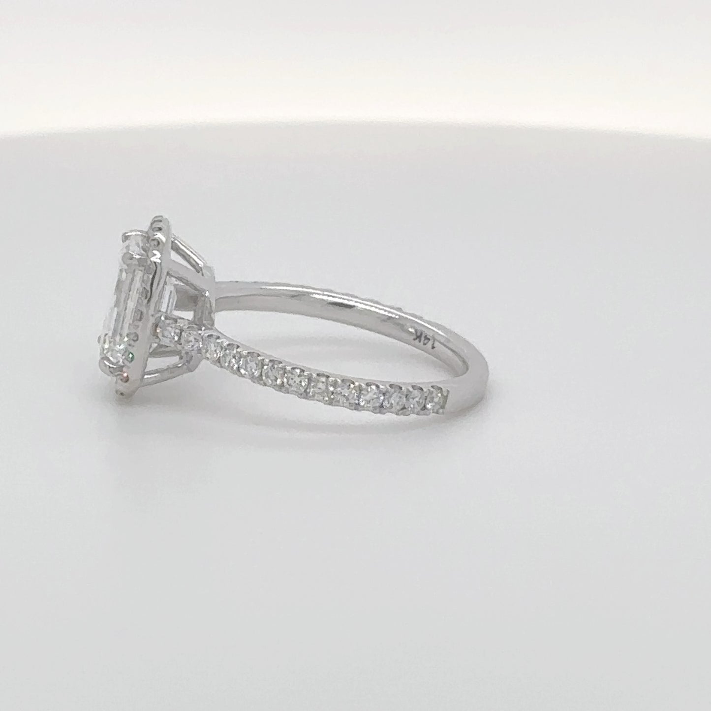 2.00 Carat Emerald Cut D/VVS2 GIA-Certified Diamond Ring