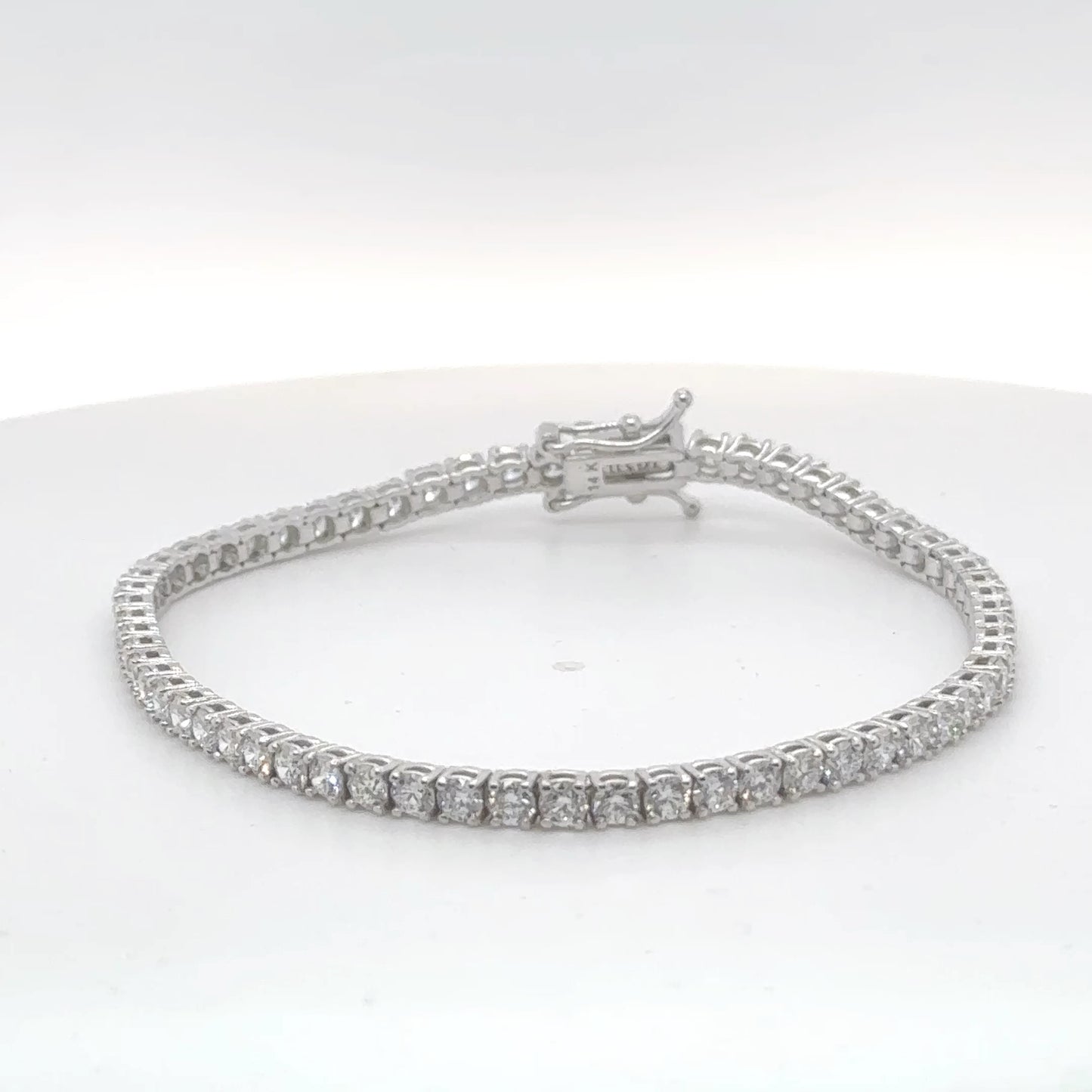 5 ctw Lab Grown Diamond Four Prong Tennis Bracelet (7 Inches)