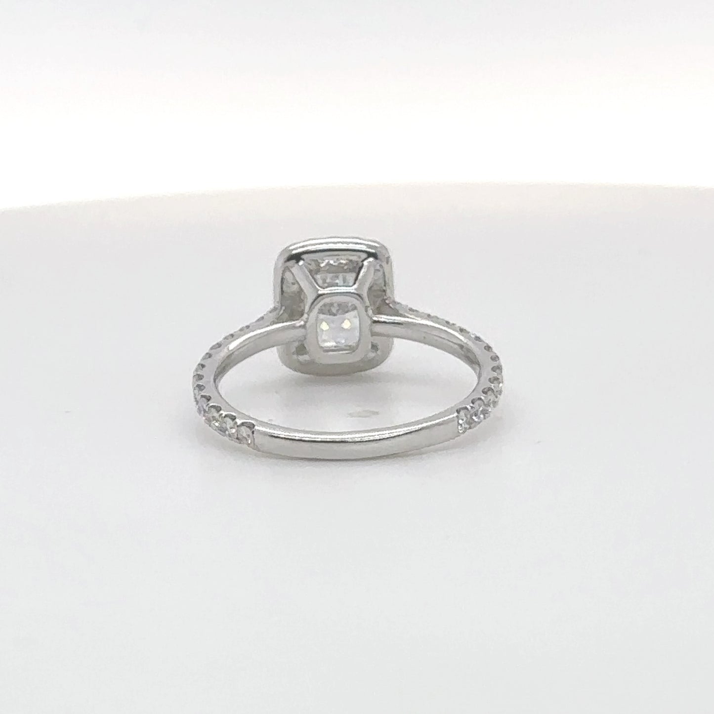 1.02 Carat Radiant D/VVS2 GIA-Certified Diamond Ring